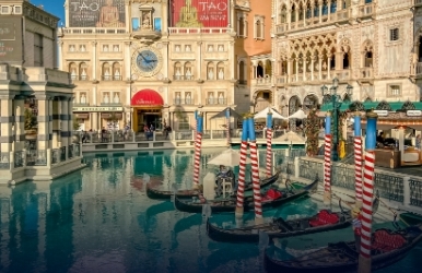 Renta una SUV en The Venetian, el pequeño París de Las Vegas SUVs de alquiler para todos los terrenos, encuéntrala en The Venetian, Las Vegas
