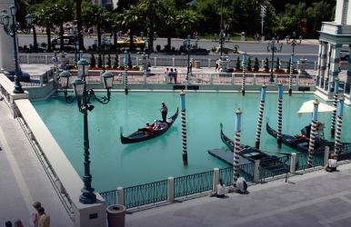 Renta un auto Dollar en la Venecia de Las Vegas, Nevada Alquila un coche Dollar en The Venetian de Las Vegas
