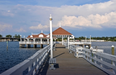 Rentar carros baratos en Bradenton, Fl