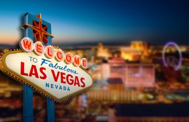 Alquila un auto de lujo en el Luxor Las Vegas