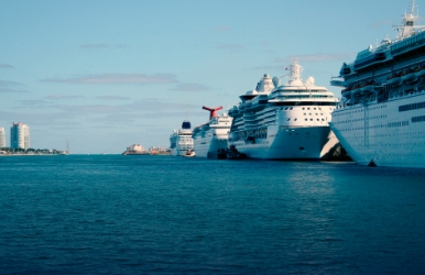 High-end car rentals at Port of Miami