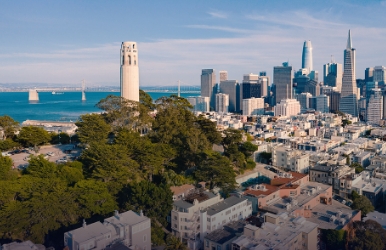 Reservar un auto de lujo de alquiler en el centro de San Francisco